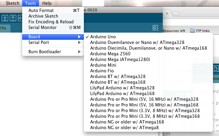 Tools → Serial Port 菜单：选择开发板对应的 COM 串口